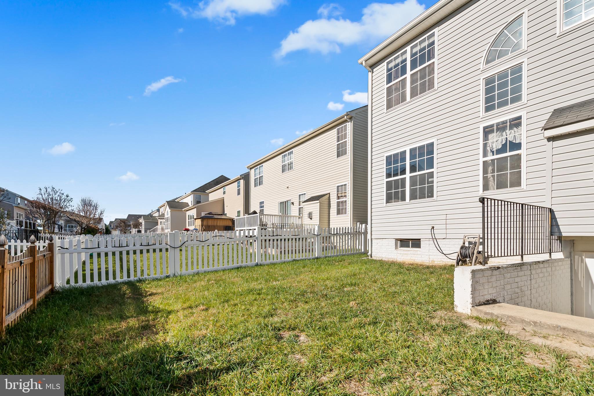 LEE'S PARKE - Residential