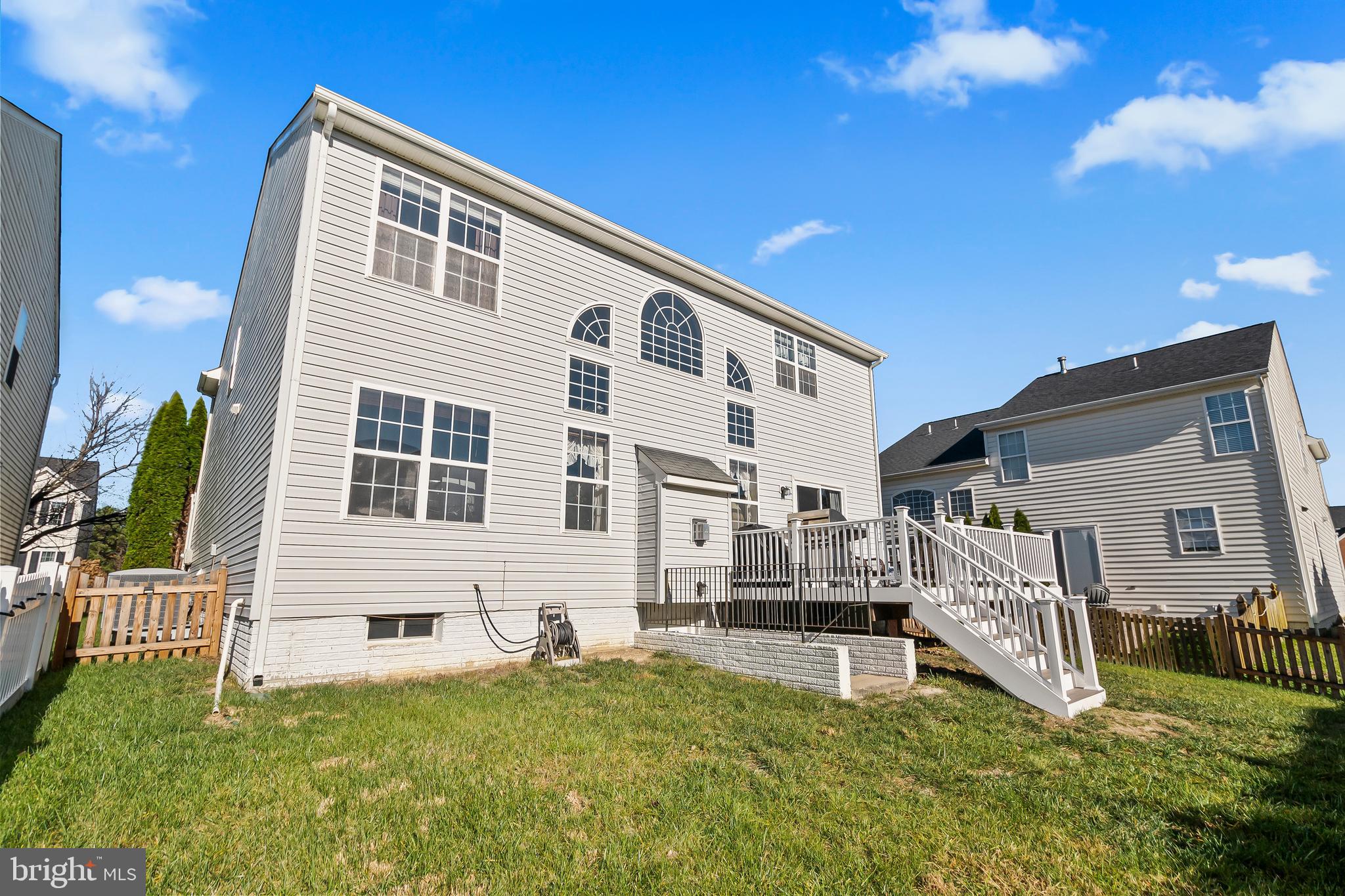 LEE'S PARKE - Residential