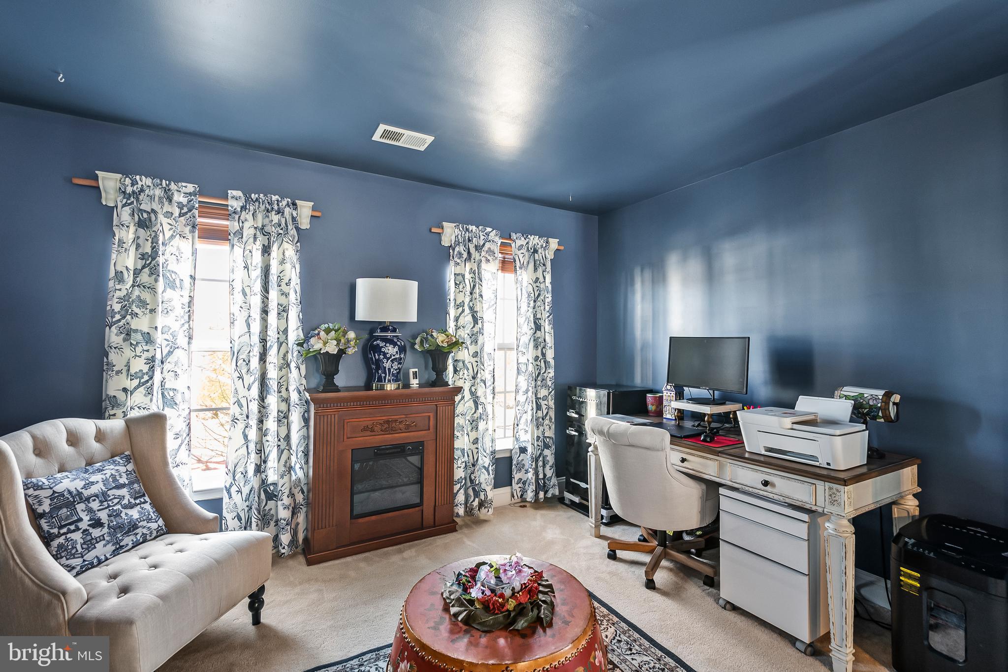 LEE'S PARKE - Residential