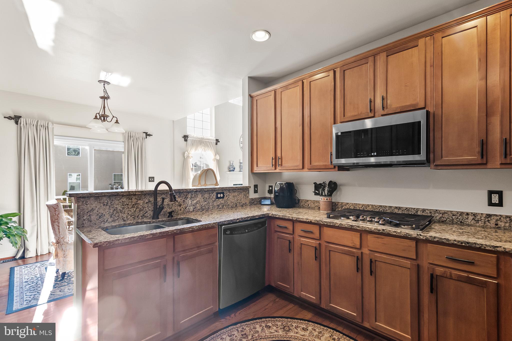 LEE'S PARKE - Residential