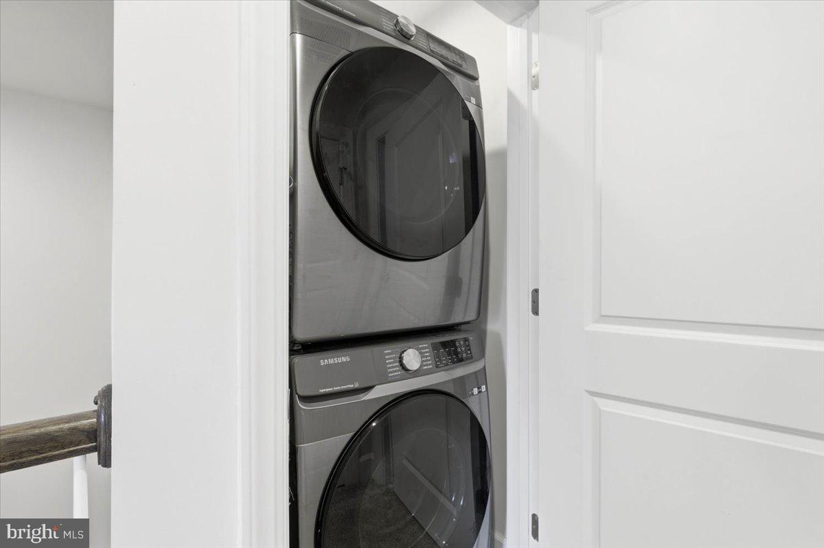 HAMILTON PARK - Residential