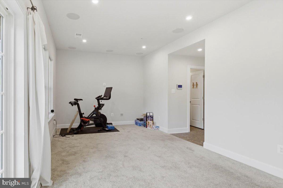 HAMILTON PARK - Residential