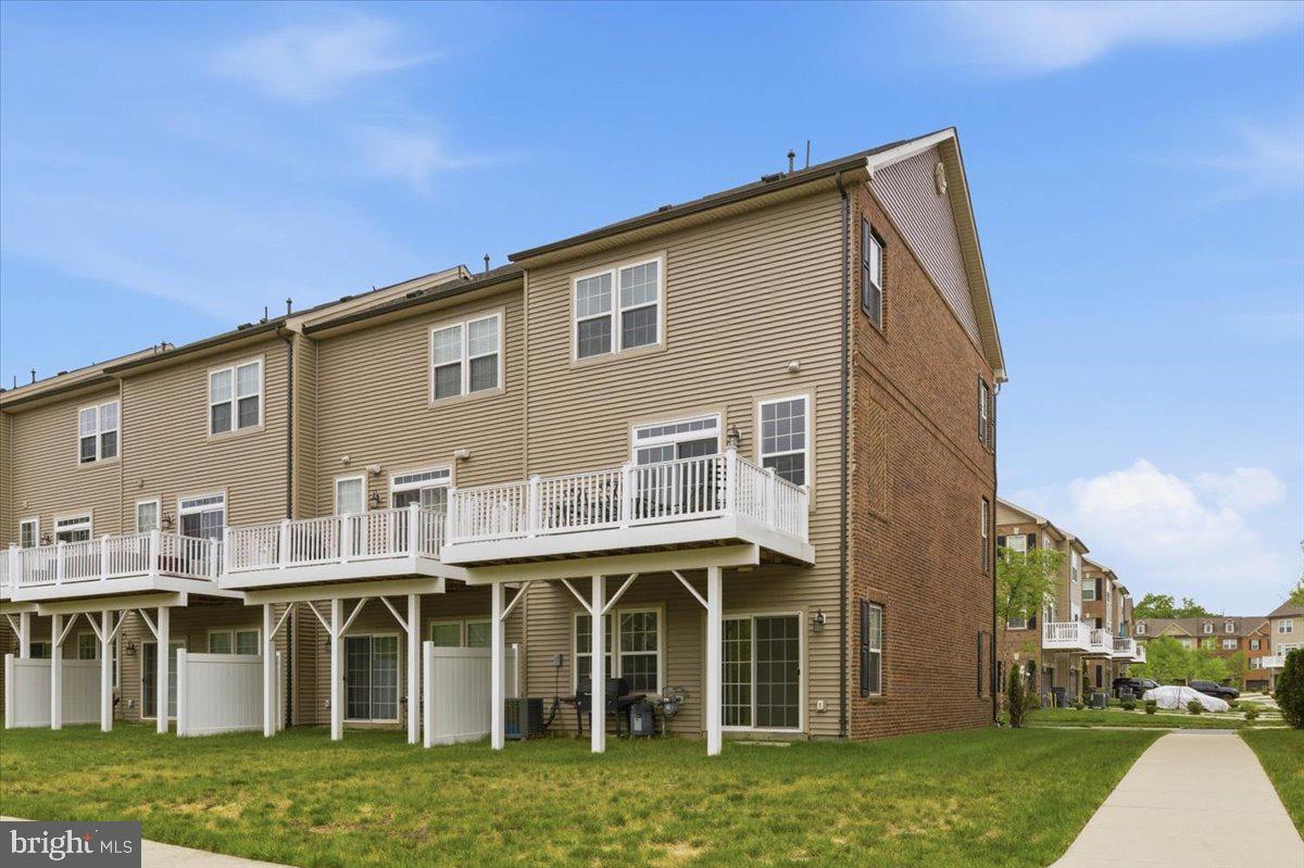 HAMILTON PARK - Residential