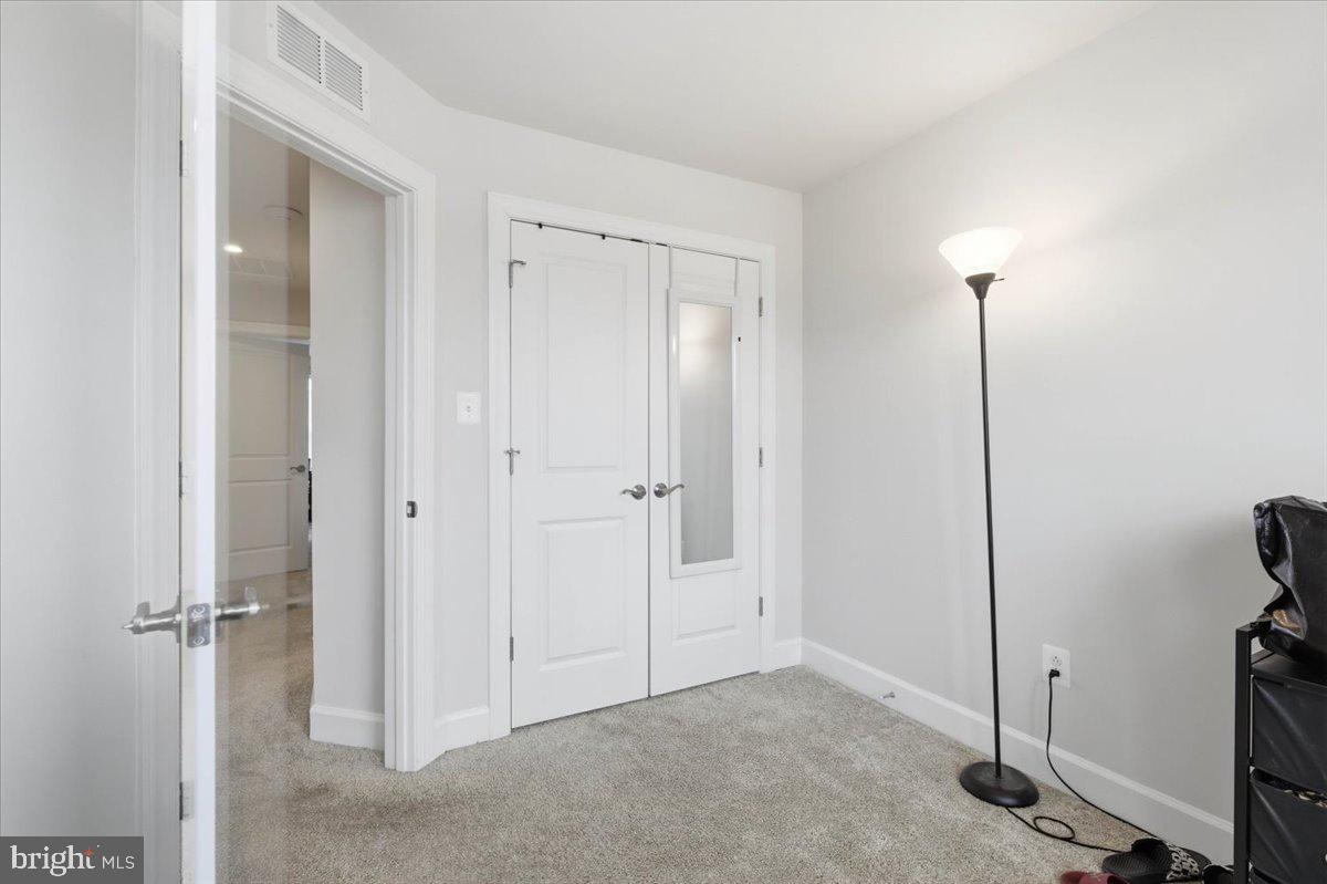 HAMILTON PARK - Residential