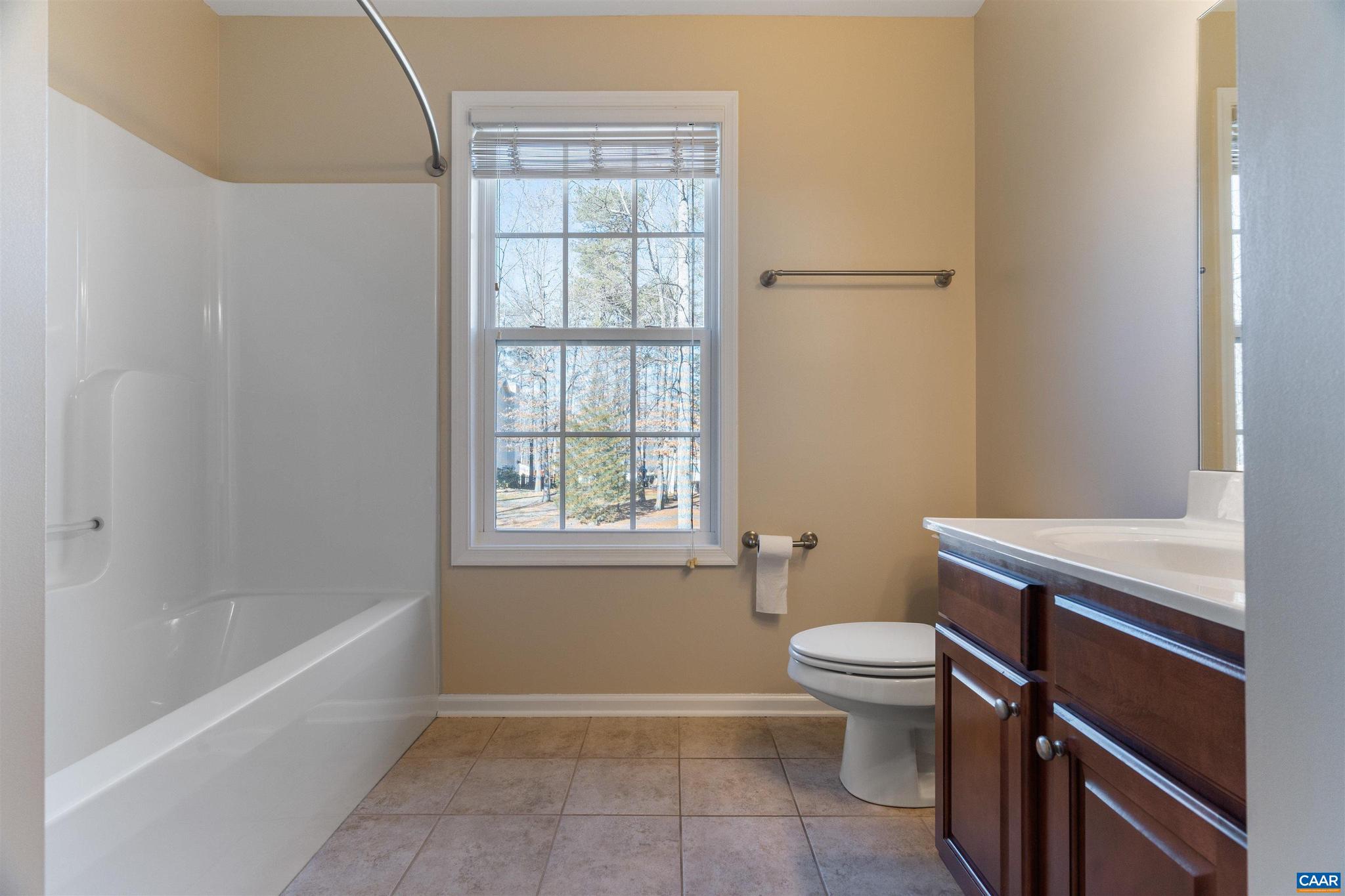 LAKE MONTICELLO - Residential