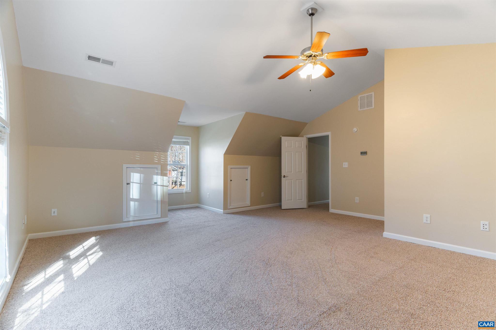 LAKE MONTICELLO - Residential