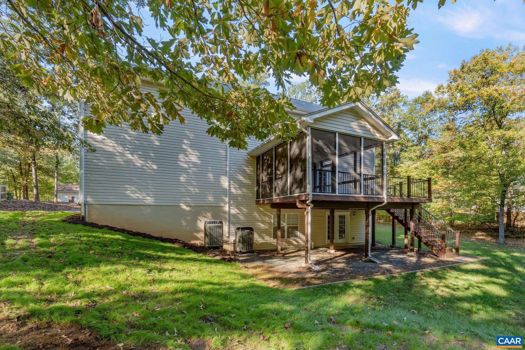 LAKE MONTICELLO - Residential