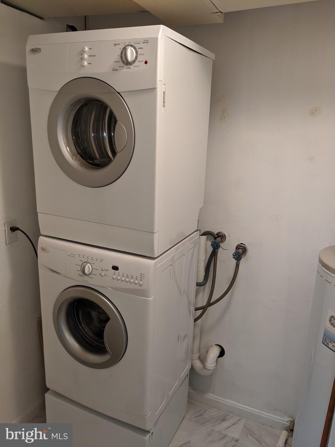 TERRACE TOWNE HOMES OF WOODLAWN - Residential