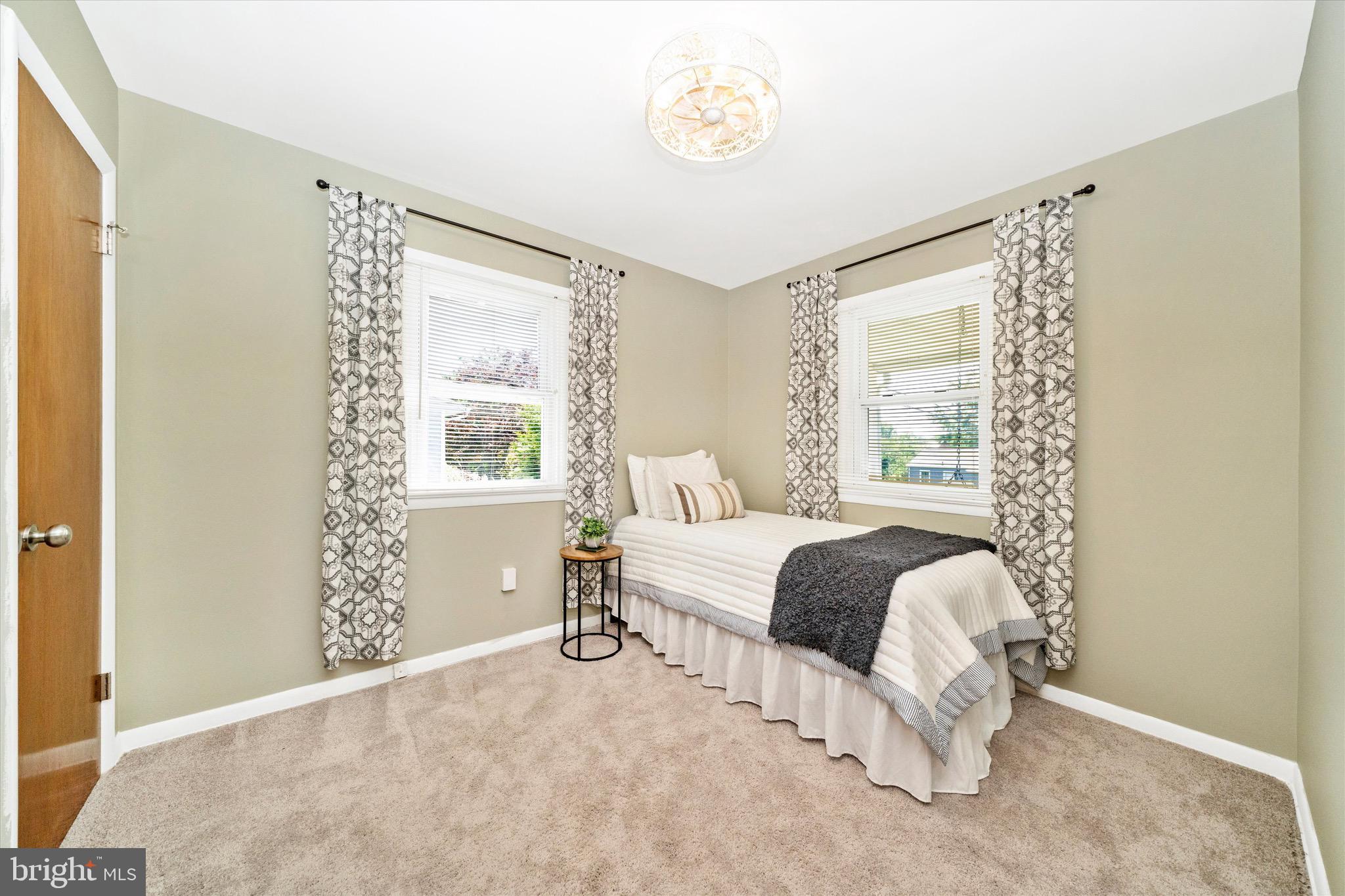 SAVAGE MEADOWS - Residential
