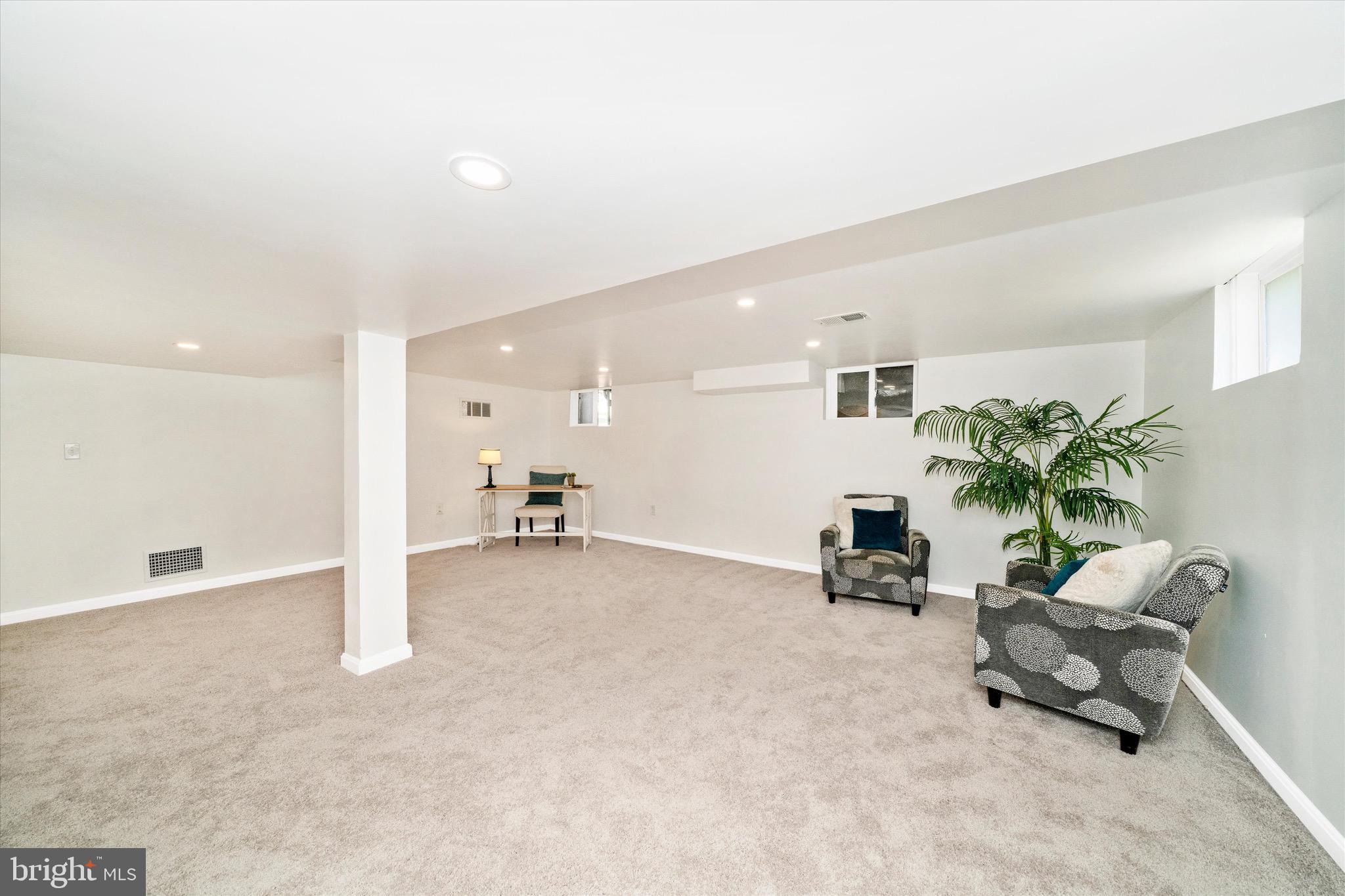 SAVAGE MEADOWS - Residential