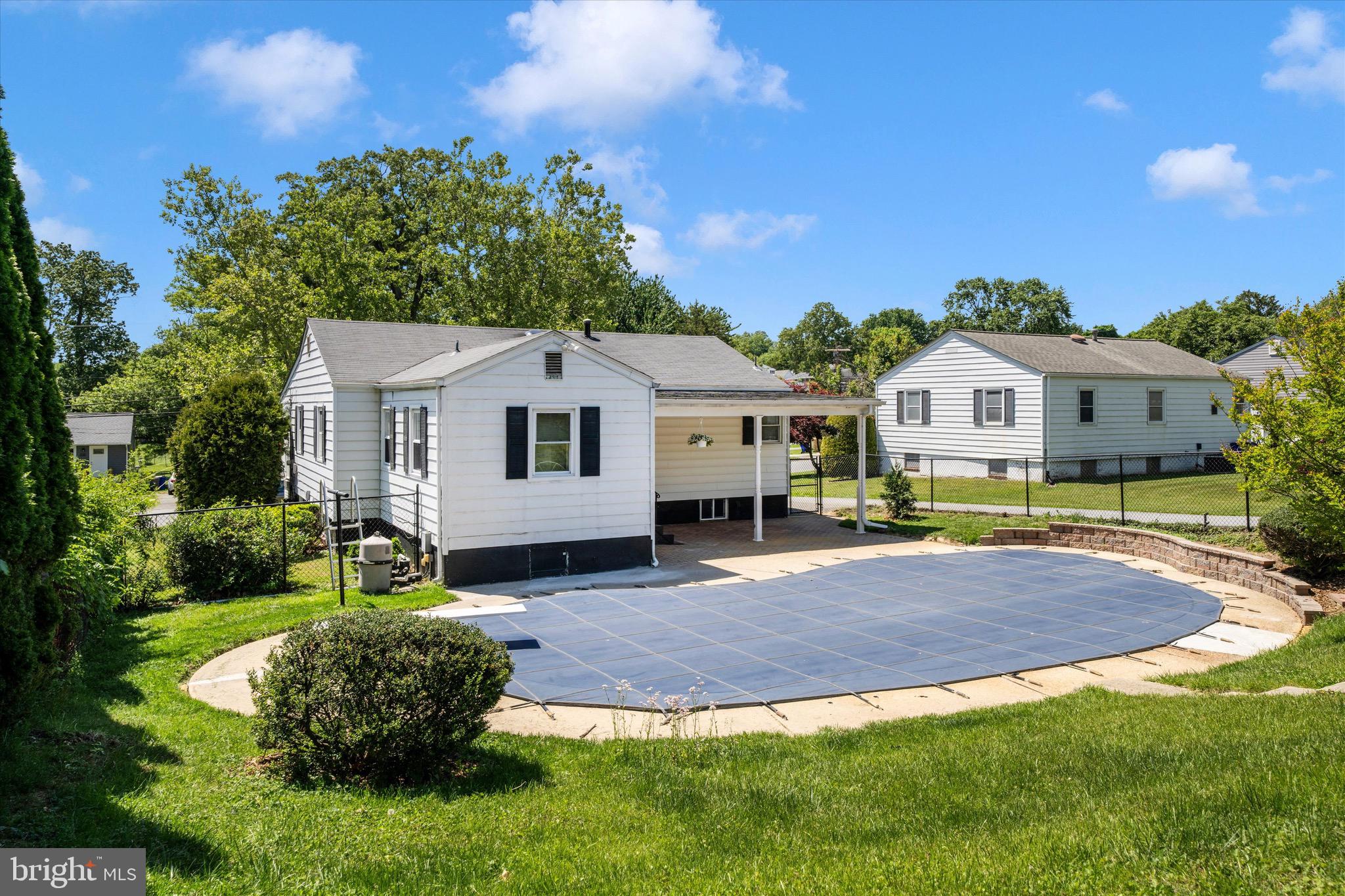 SAVAGE MEADOWS - Residential