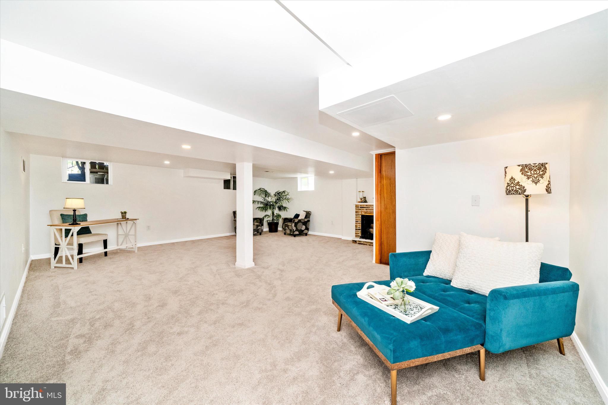 SAVAGE MEADOWS - Residential