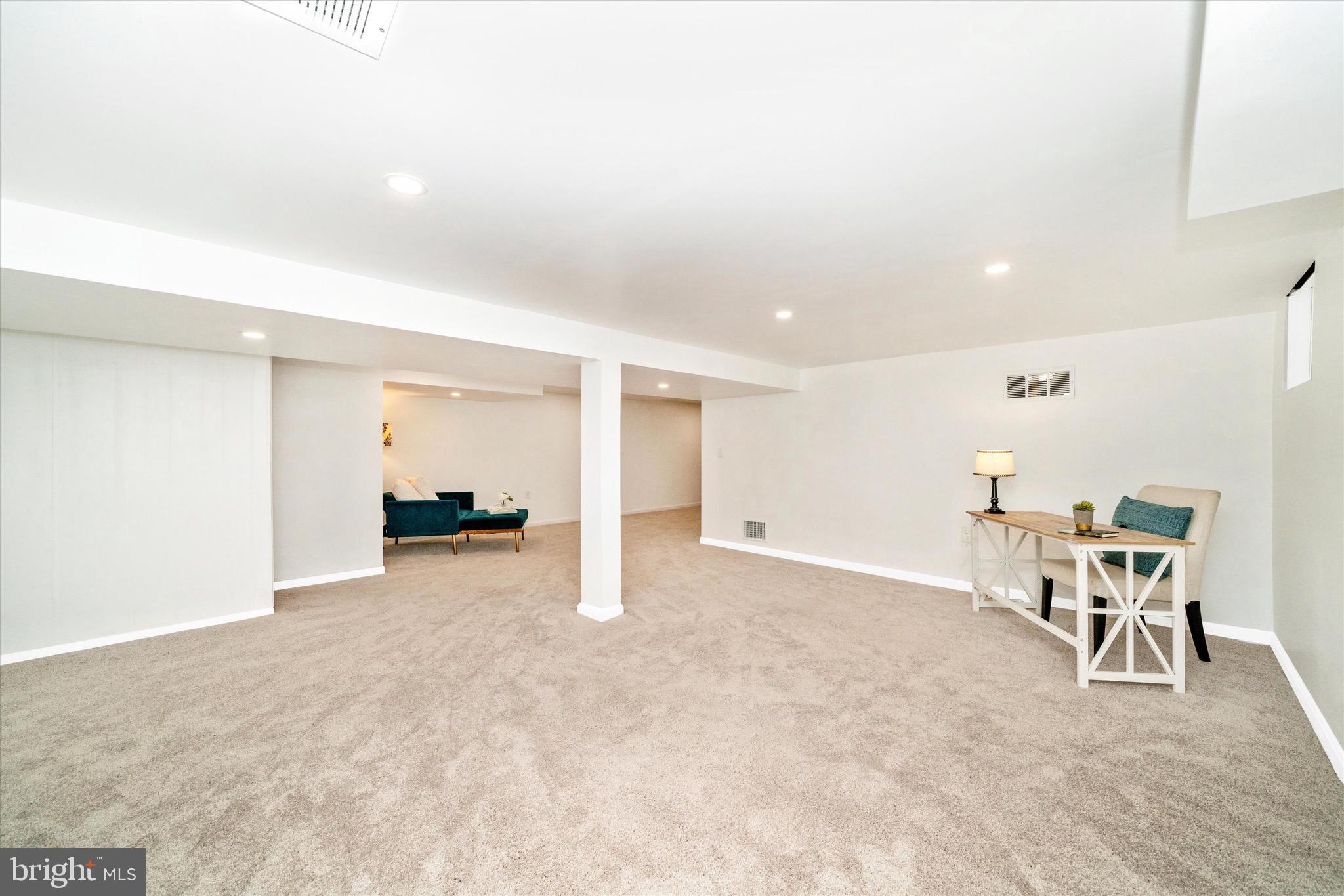 SAVAGE MEADOWS - Residential