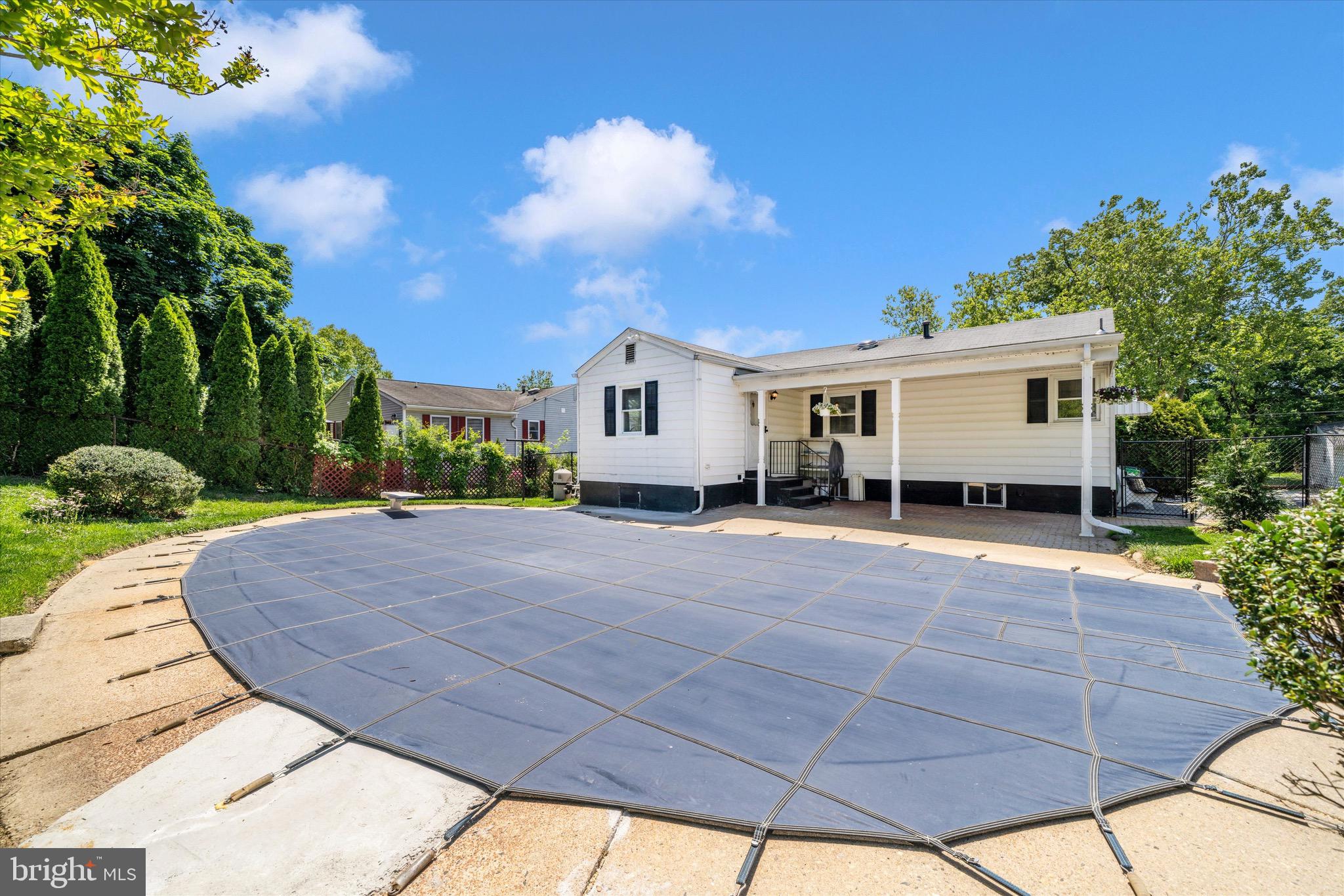 SAVAGE MEADOWS - Residential