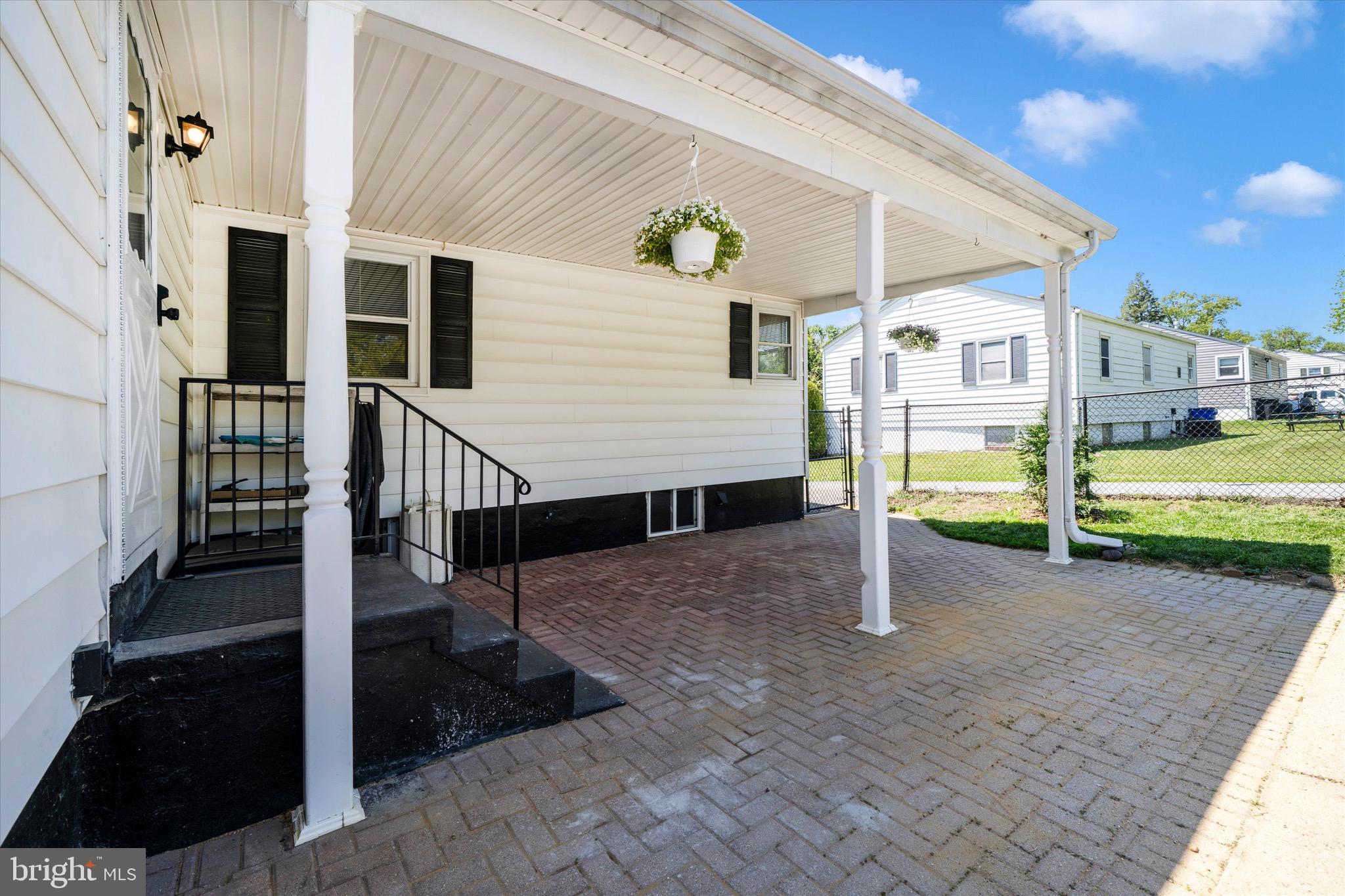 SAVAGE MEADOWS - Residential
