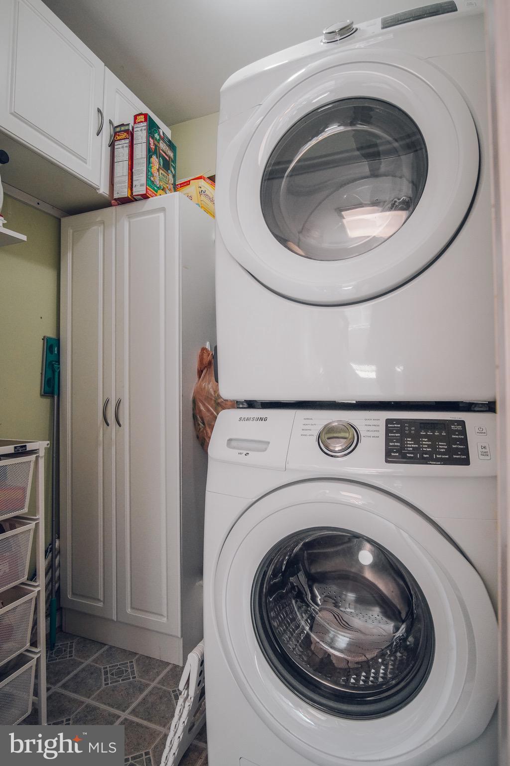 VILLAGES OF SALEM STATION - Residential