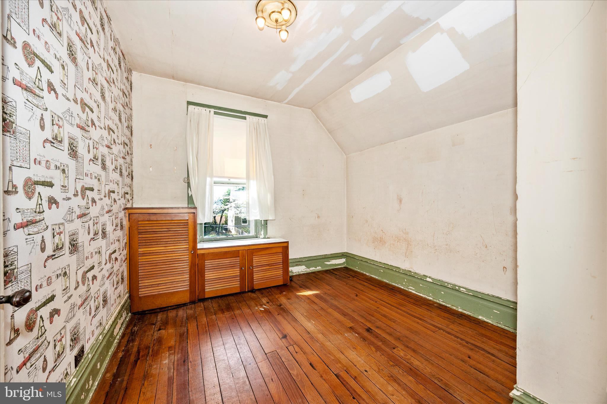 BRADDOCK HEIGHTS - Residential