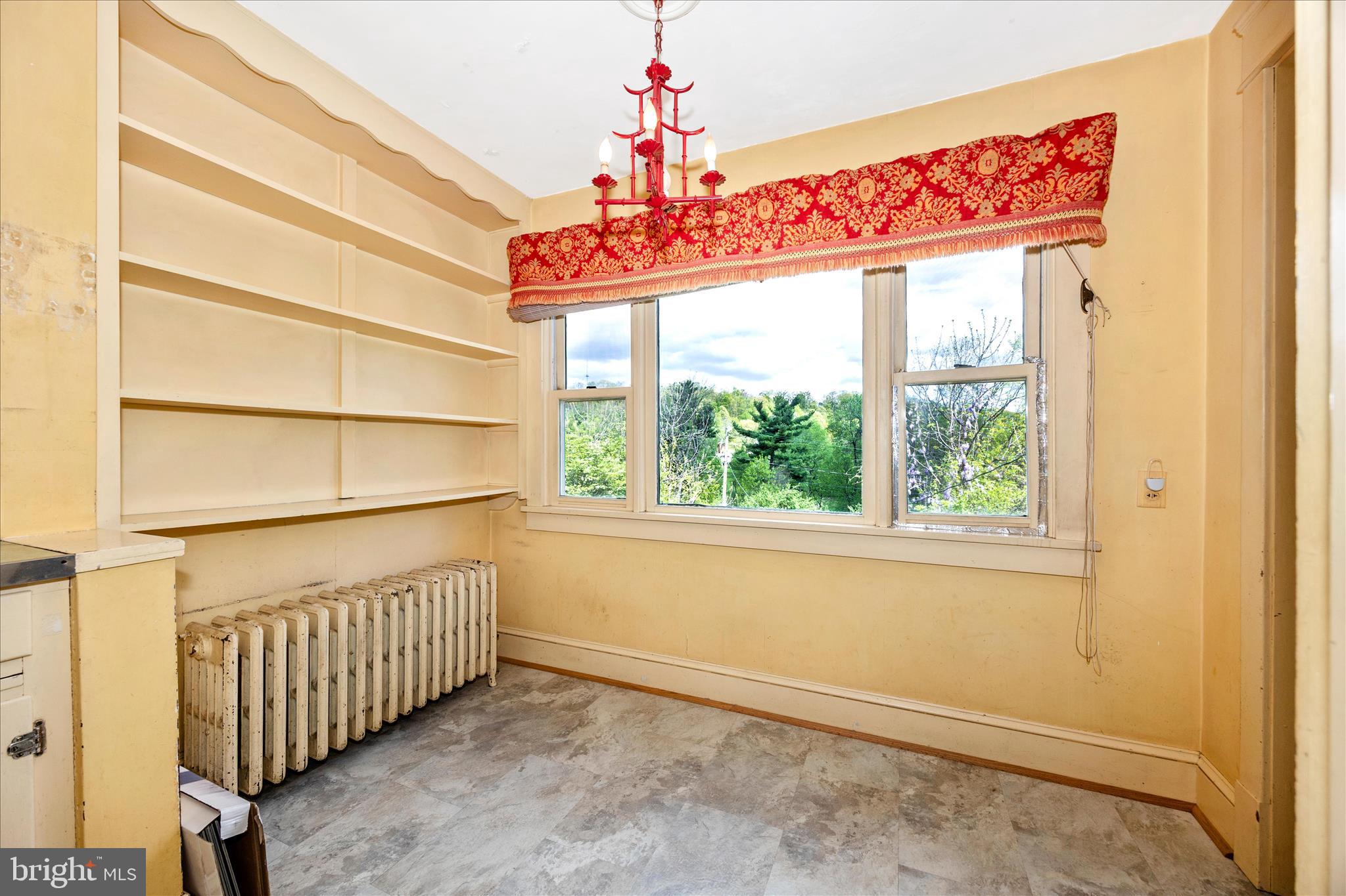 BRADDOCK HEIGHTS - Residential