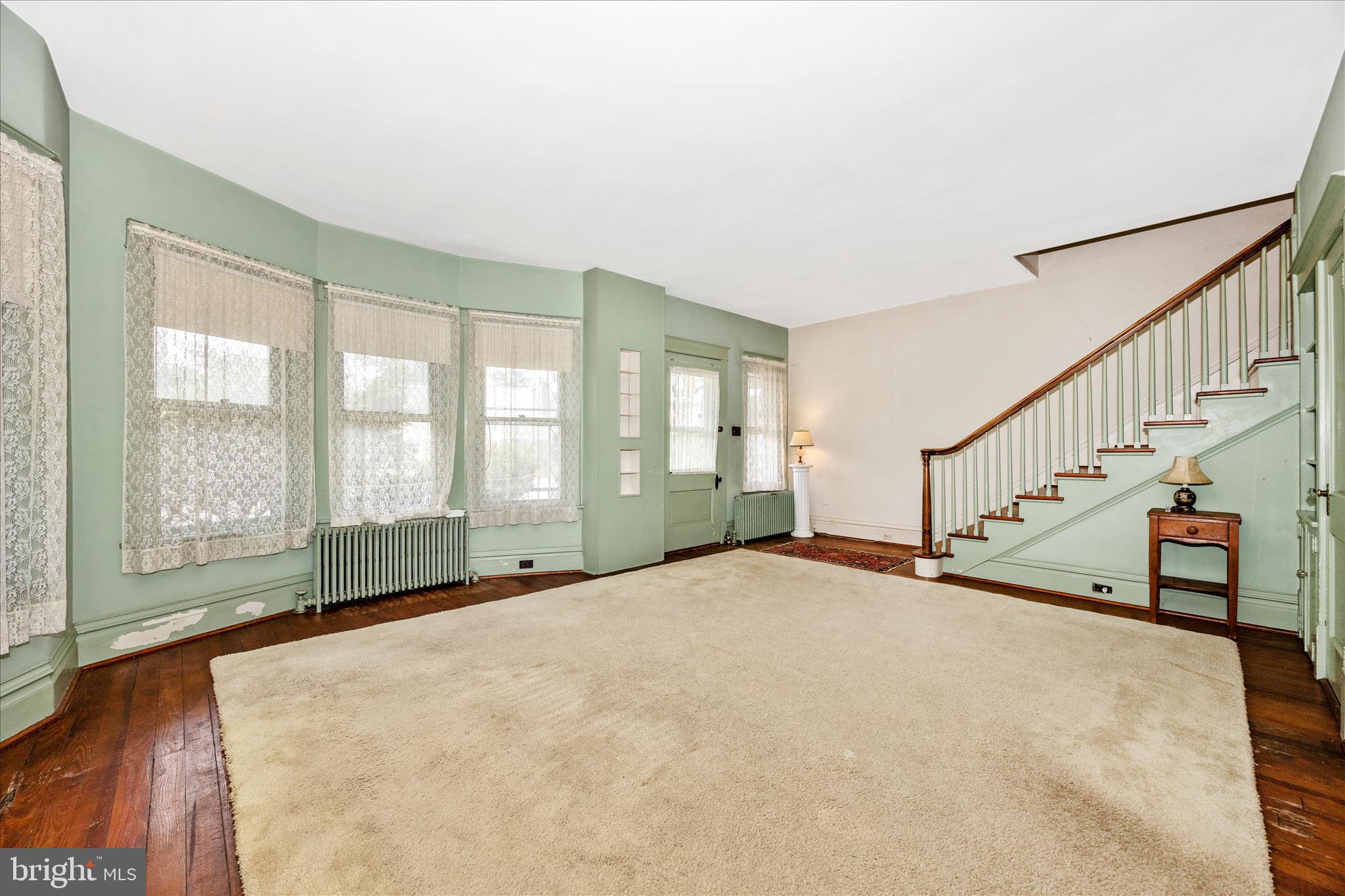 BRADDOCK HEIGHTS - Residential