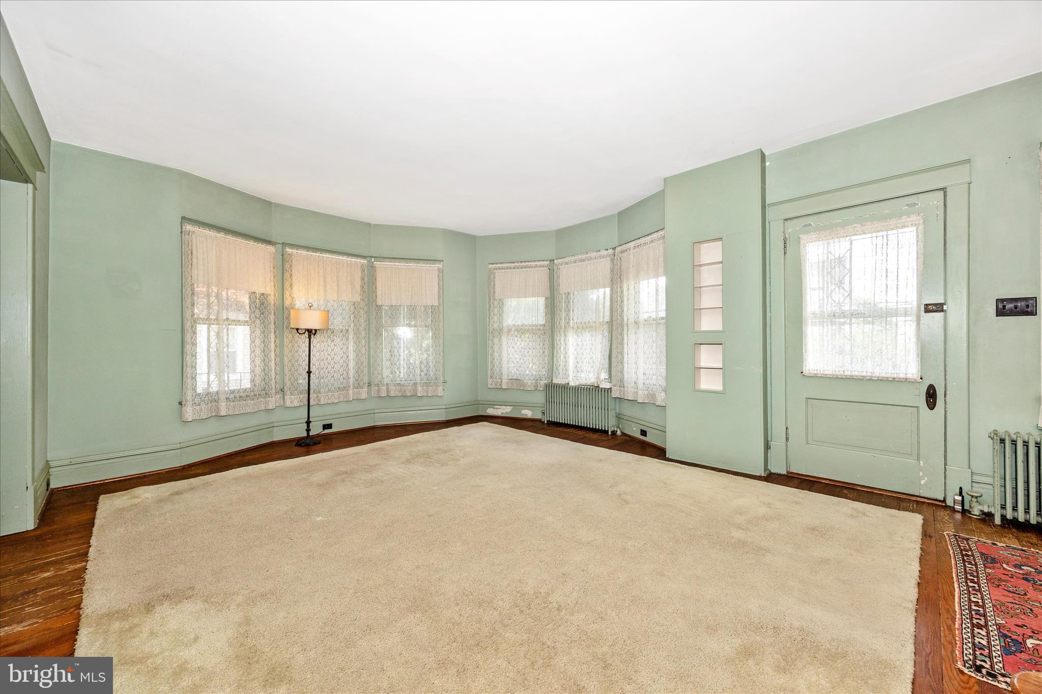 BRADDOCK HEIGHTS - Residential