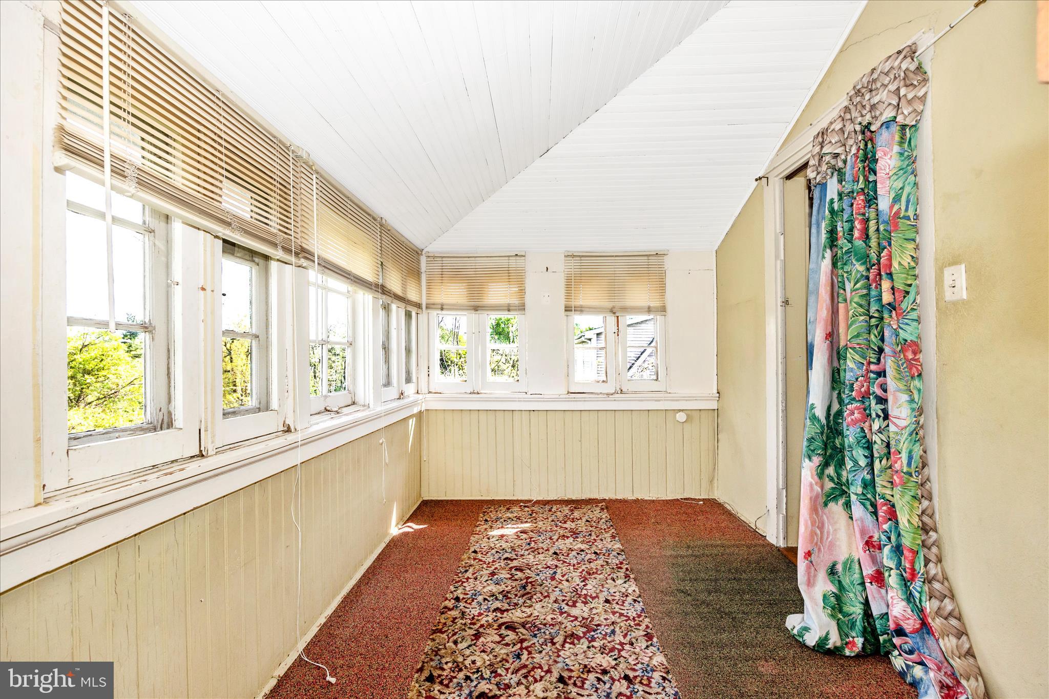 BRADDOCK HEIGHTS - Residential