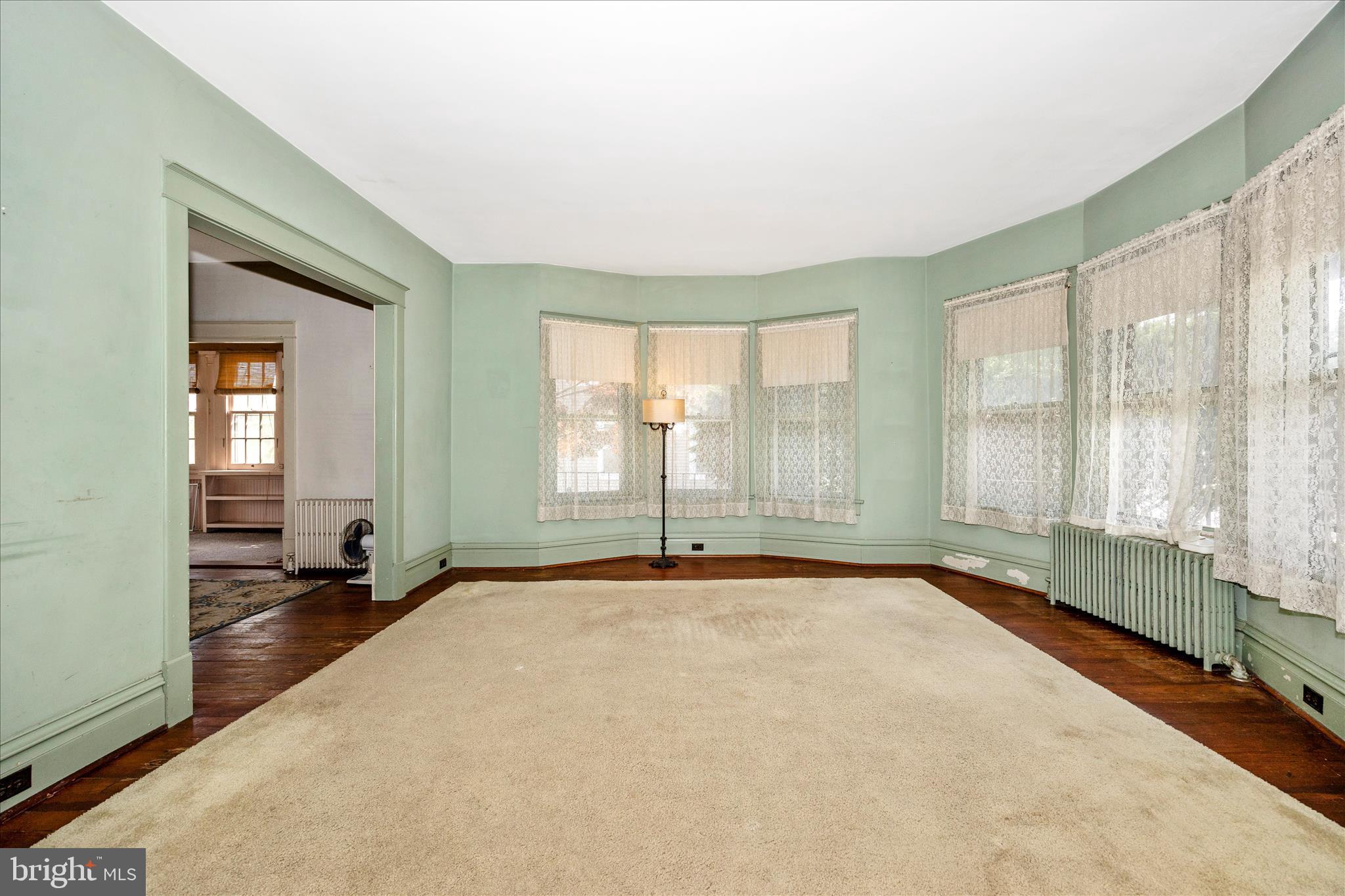 BRADDOCK HEIGHTS - Residential