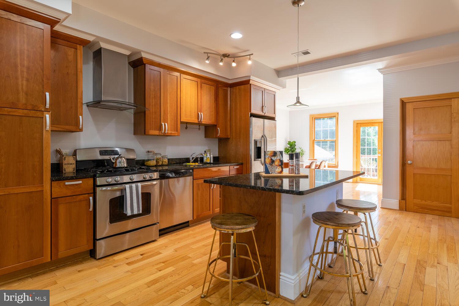 ROSEMONT - Residential