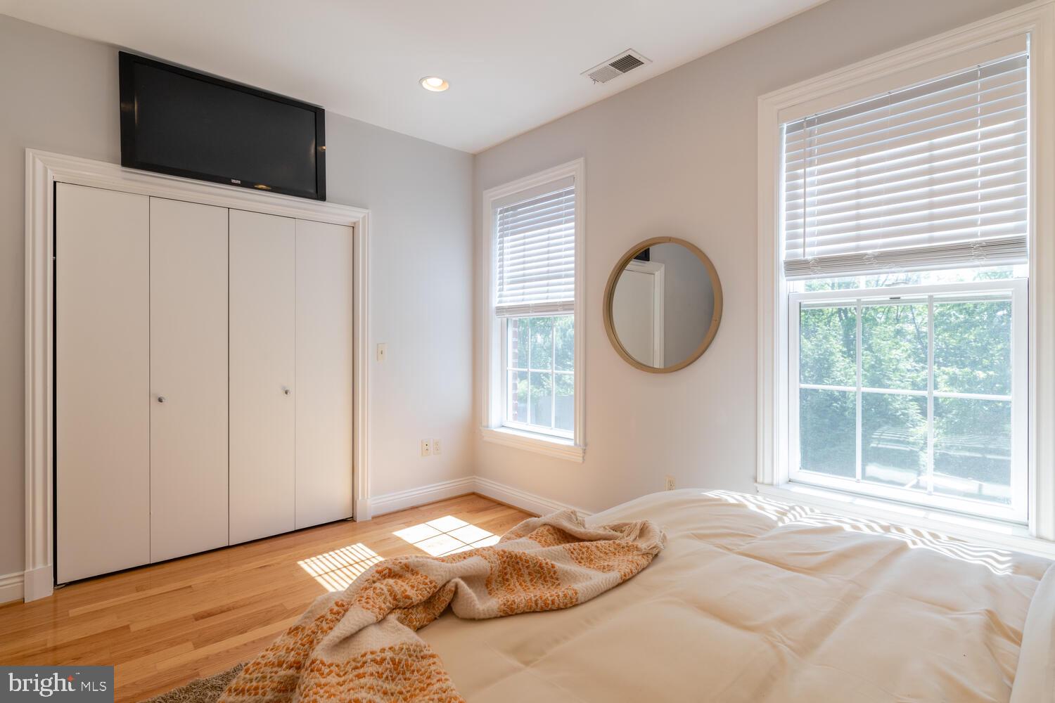 ROSEMONT - Residential