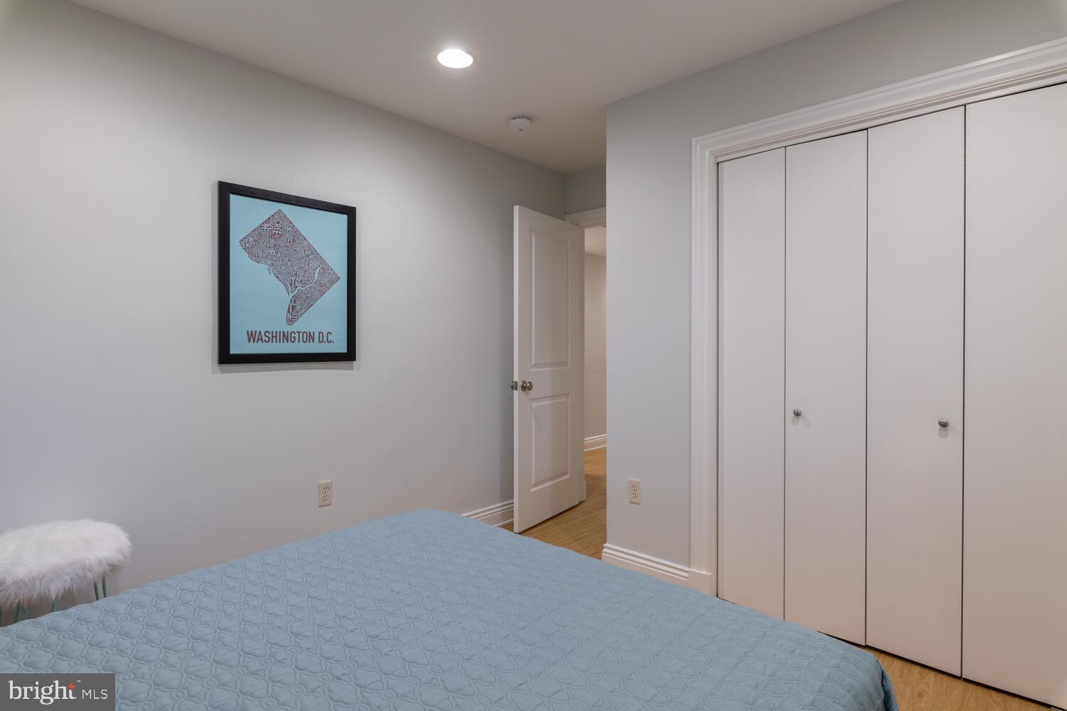 ROSEMONT - Residential