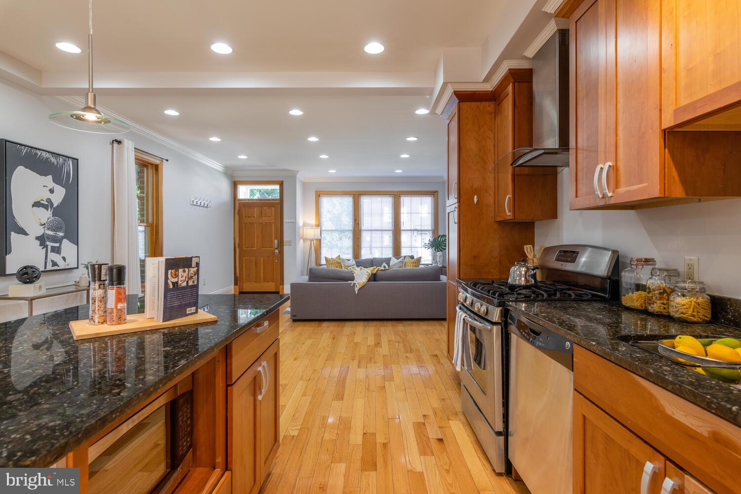 ROSEMONT - Residential