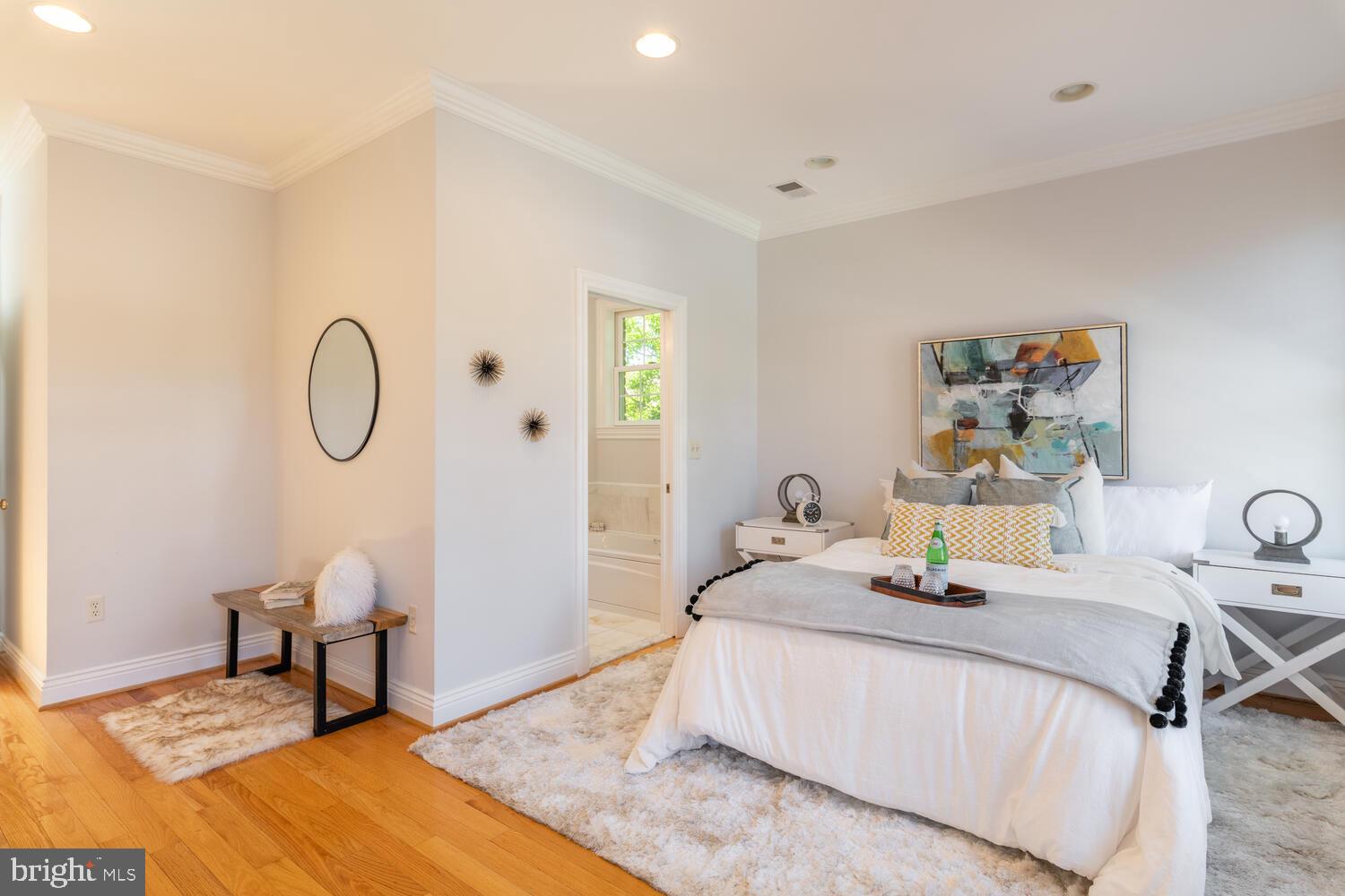 ROSEMONT - Residential