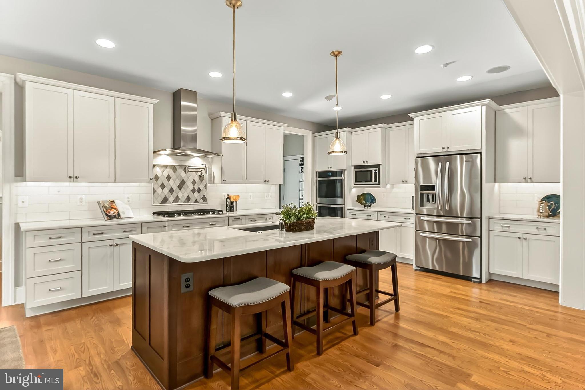 VIENNA WOODS - Residential