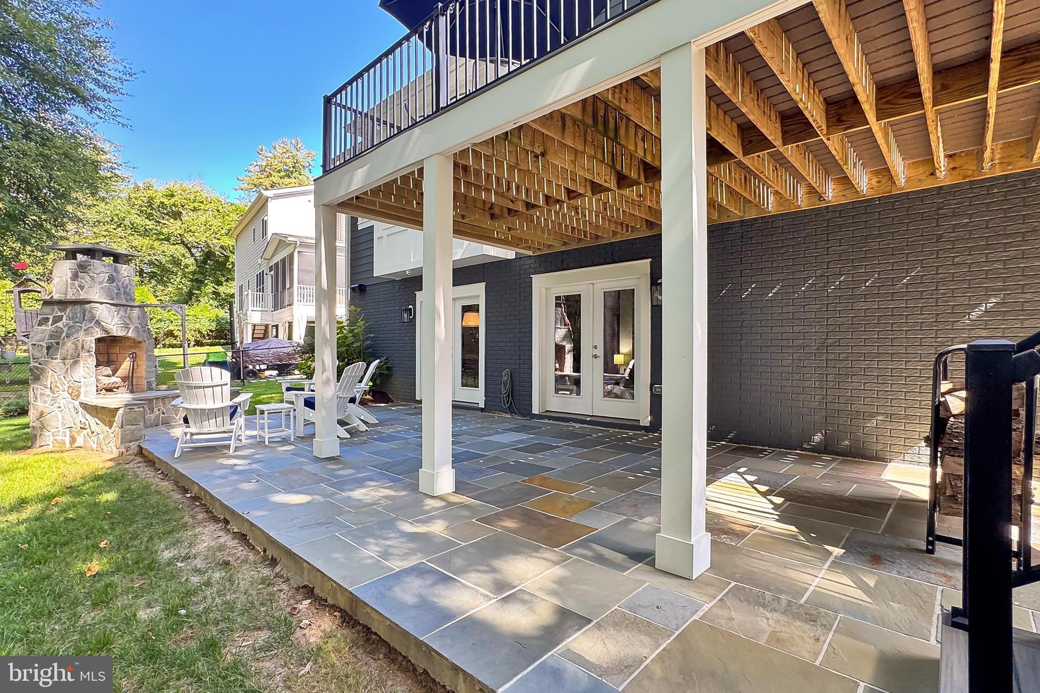 VIENNA WOODS - Residential