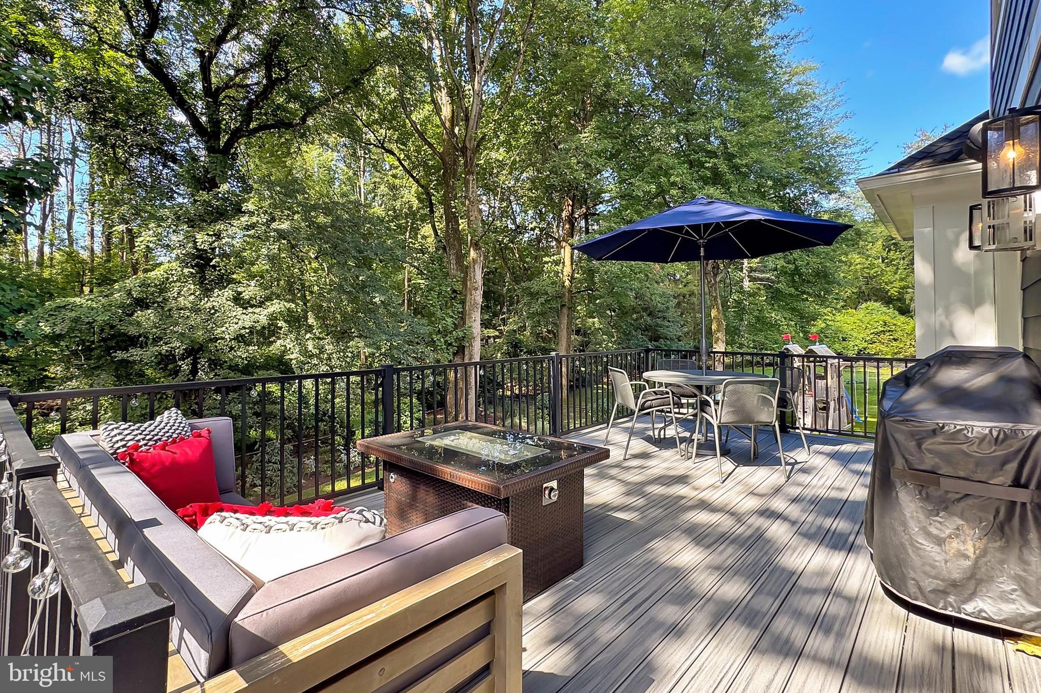 VIENNA WOODS - Residential