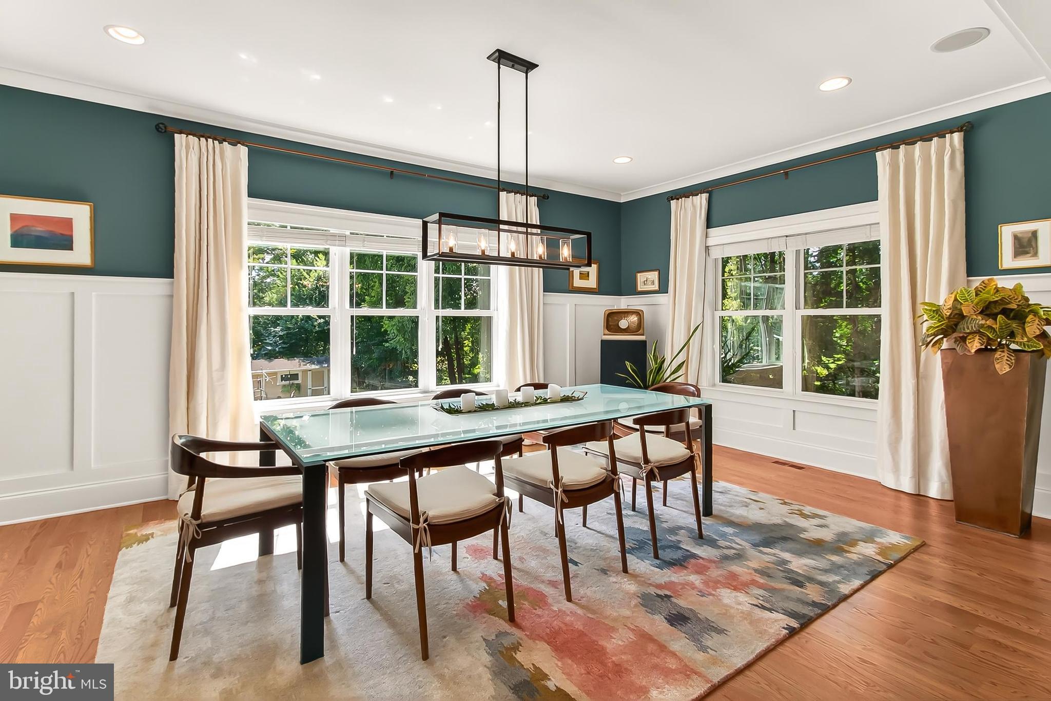 VIENNA WOODS - Residential