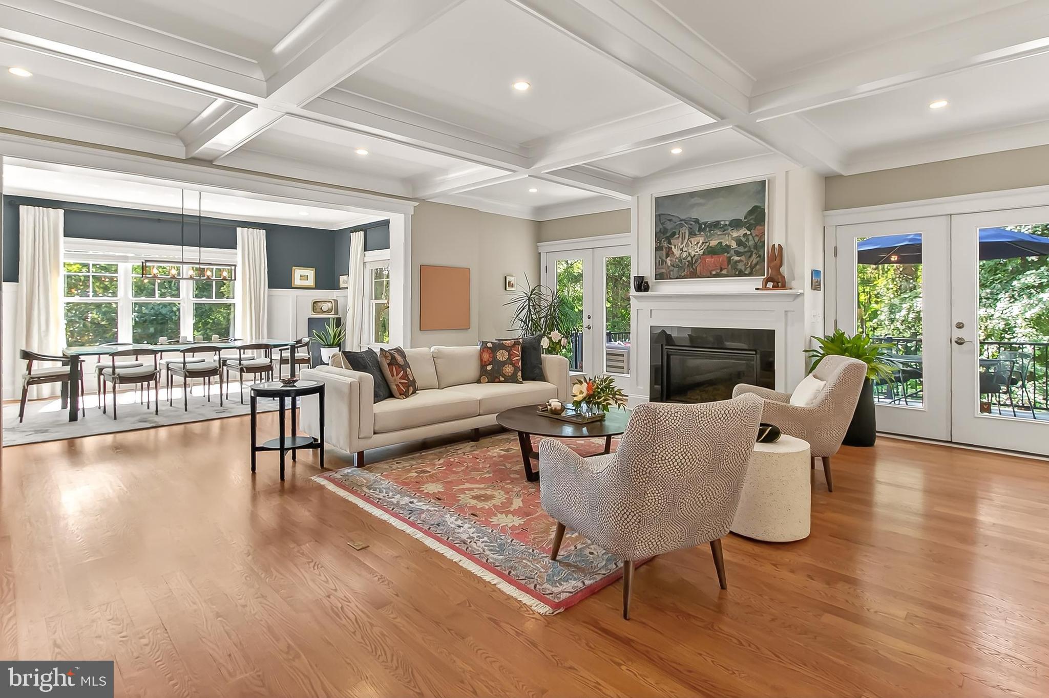 VIENNA WOODS - Residential