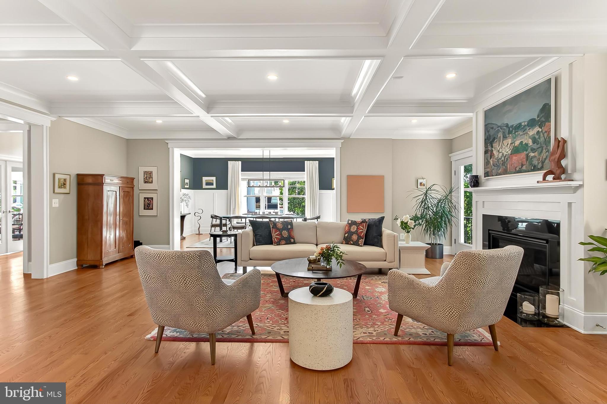 VIENNA WOODS - Residential