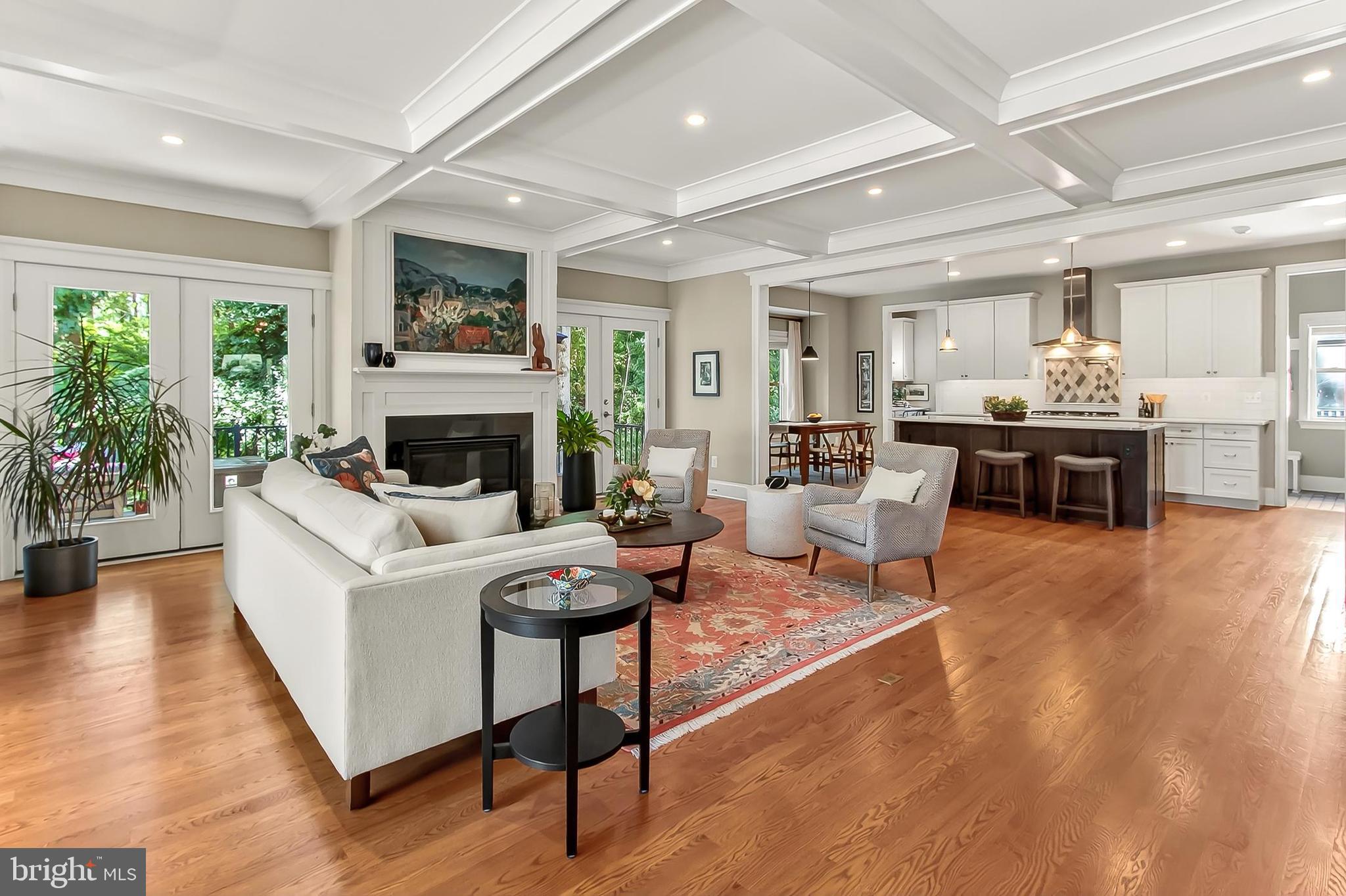 VIENNA WOODS - Residential