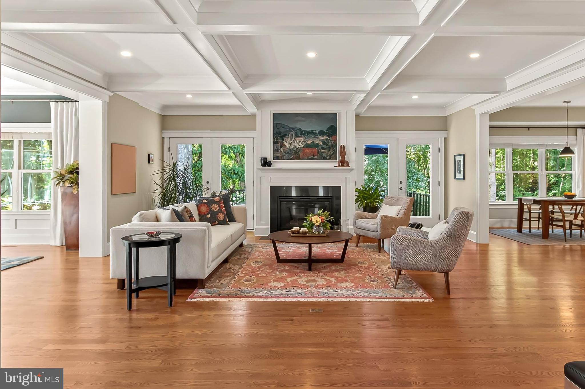 VIENNA WOODS - Residential