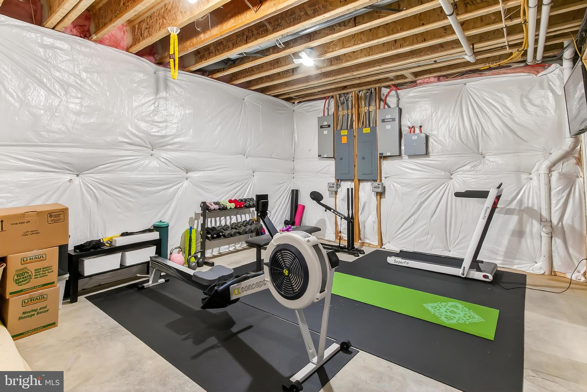 VIENNA WOODS - Residential