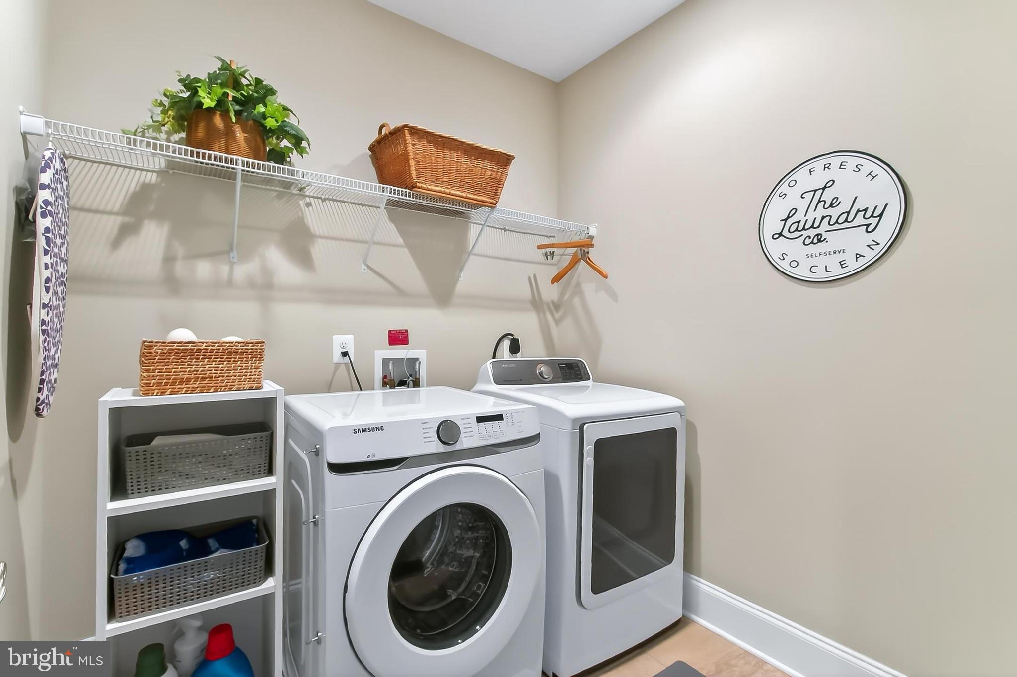 VIENNA WOODS - Residential