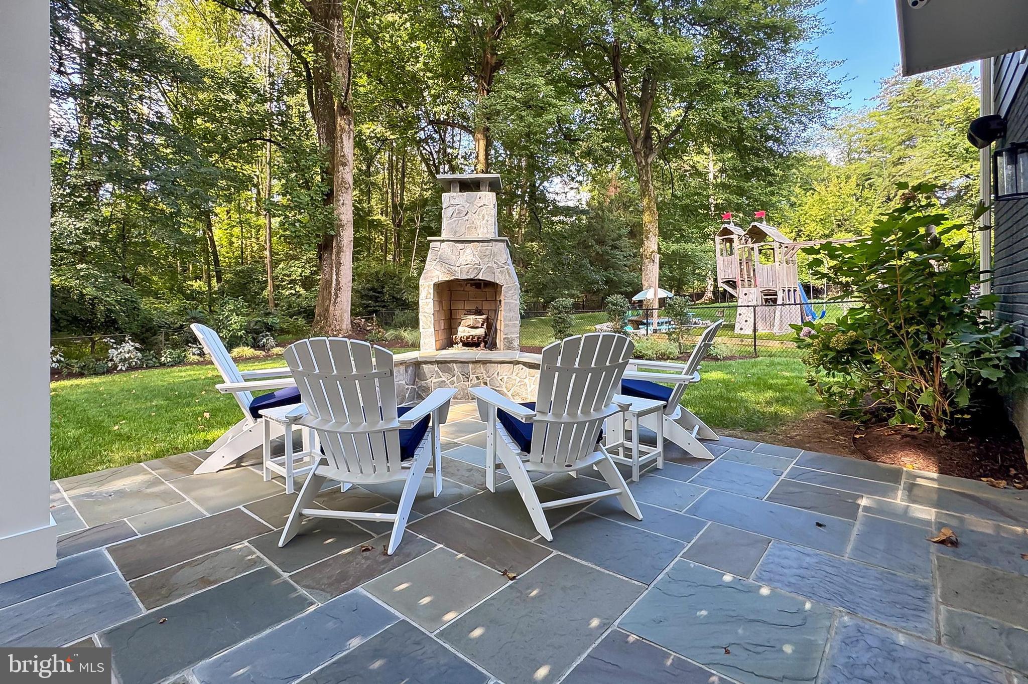 VIENNA WOODS - Residential