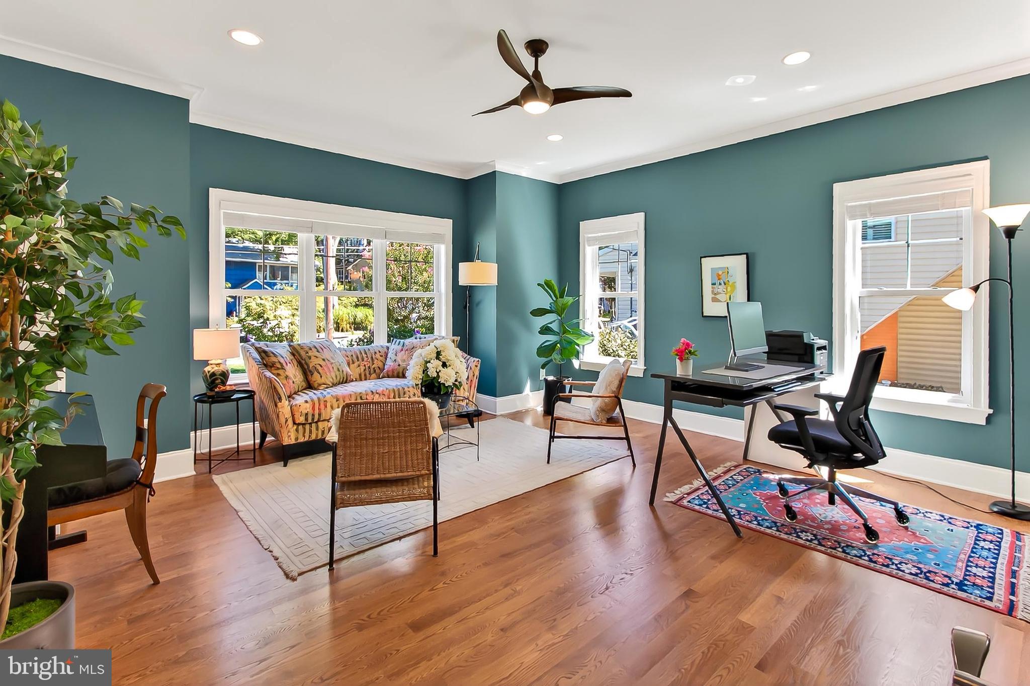 VIENNA WOODS - Residential