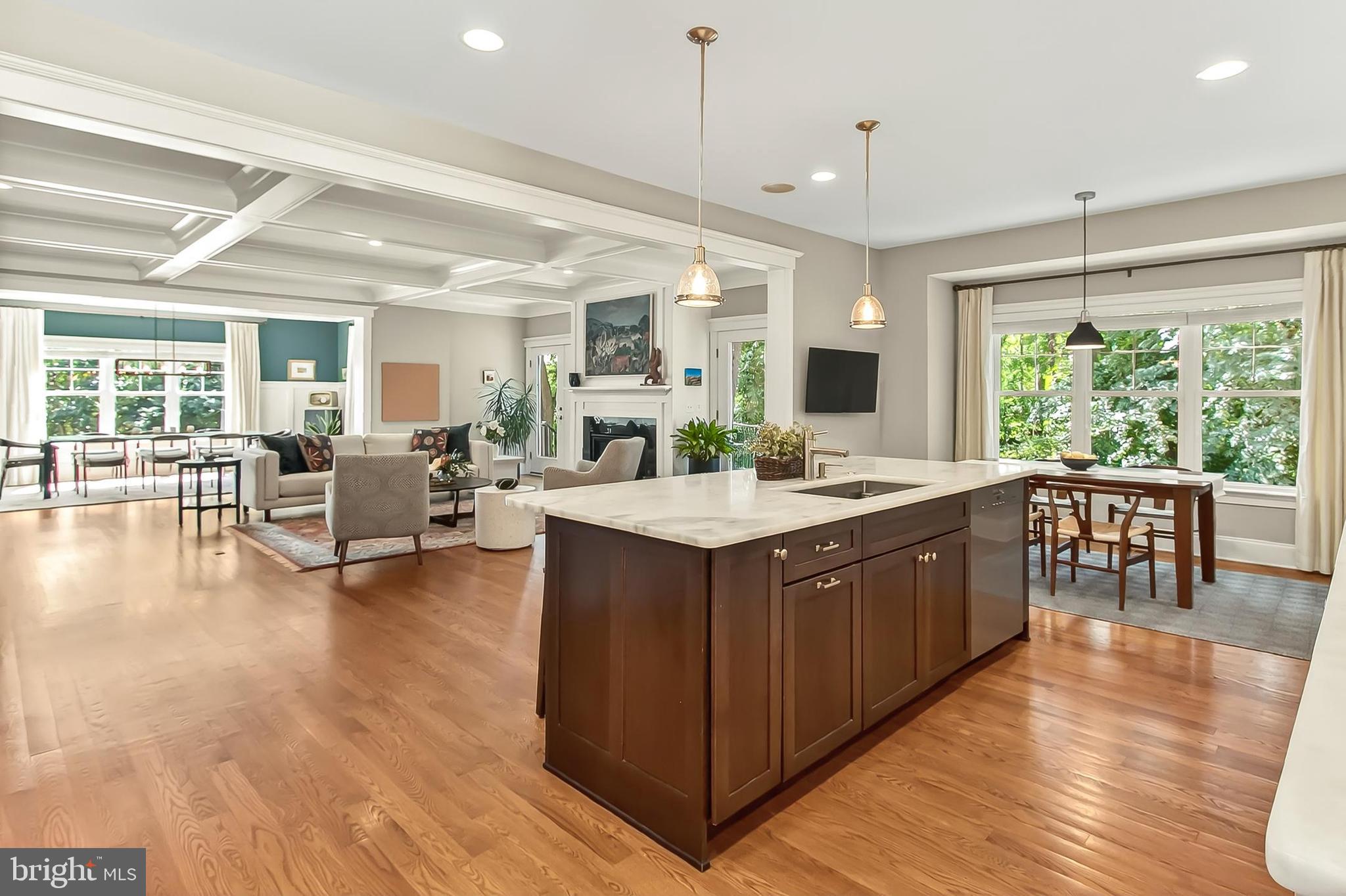 VIENNA WOODS - Residential