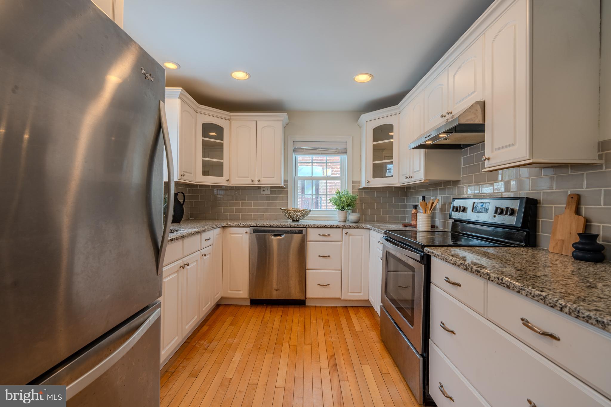 ARDMORE PARK - Residential