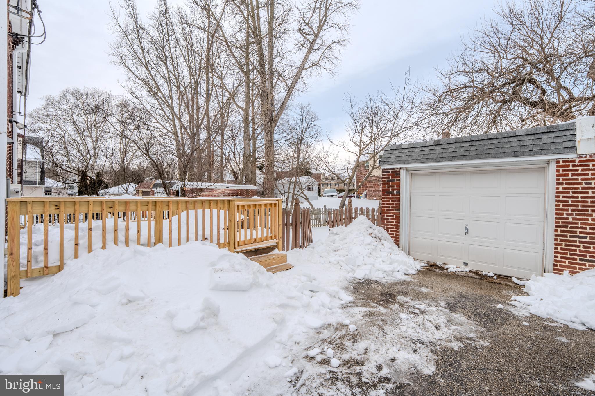 ARDMORE PARK - Residential