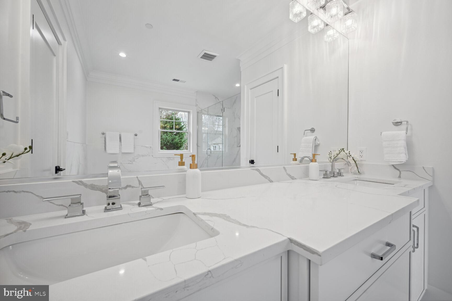 NORTH CHEVY CHASE - Residential