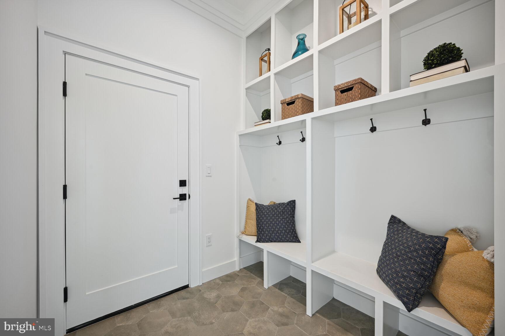 NORTH CHEVY CHASE - Residential