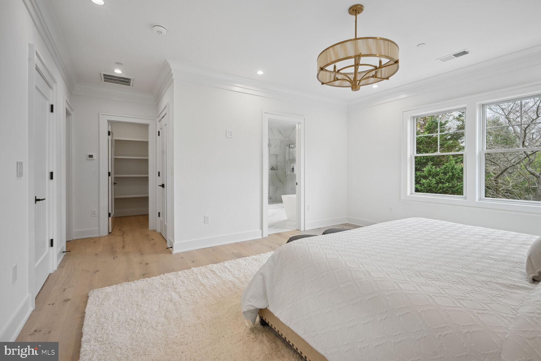 NORTH CHEVY CHASE - Residential