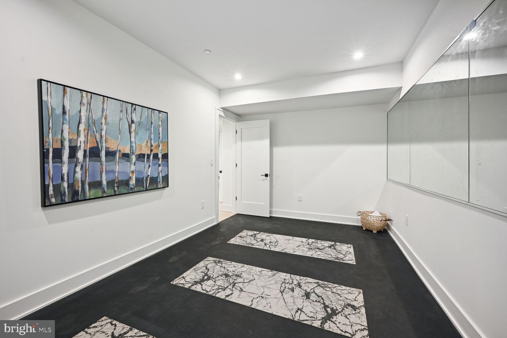 NORTH CHEVY CHASE - Residential